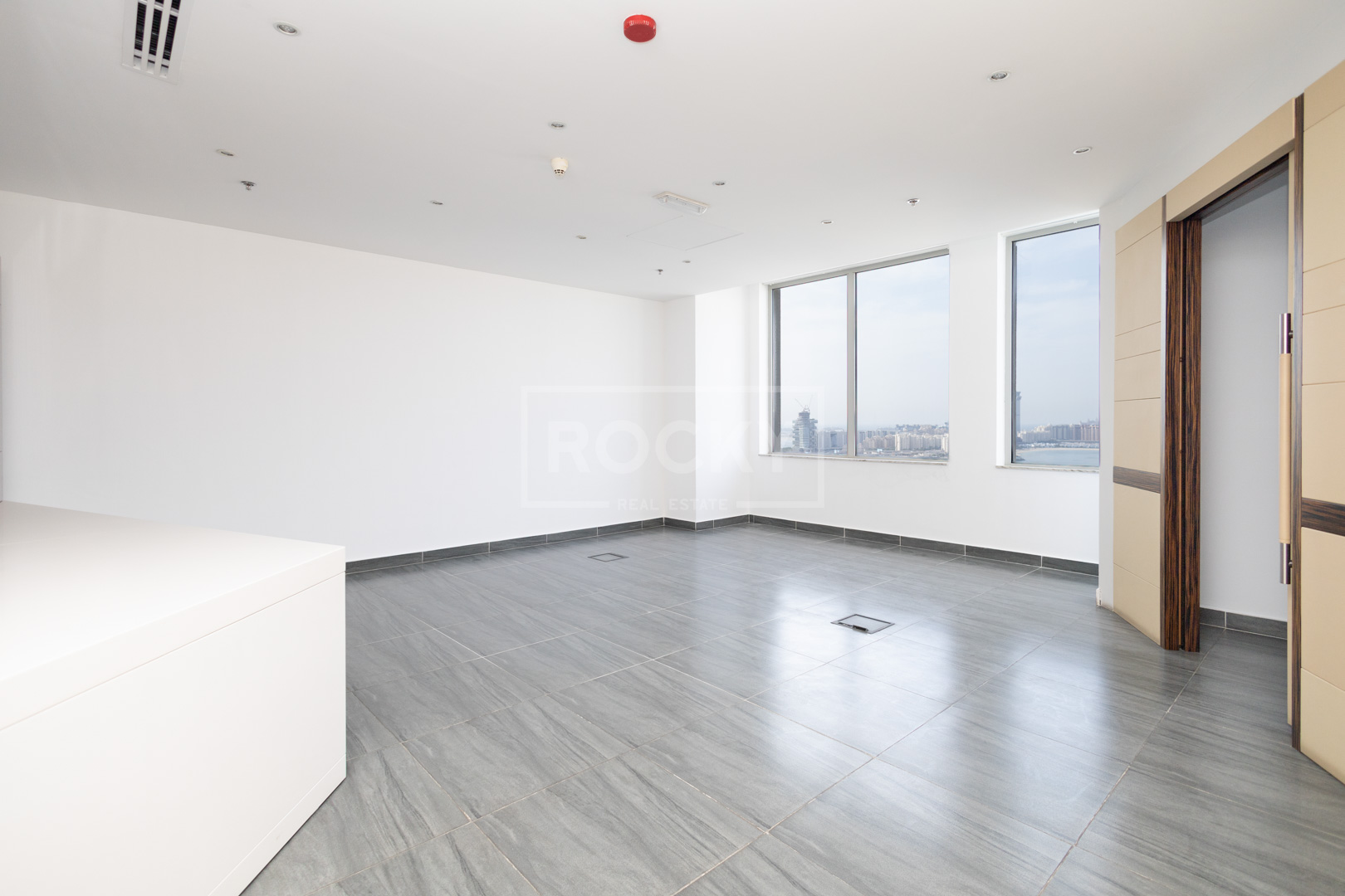 Fitted | Sea view | Only DDA License