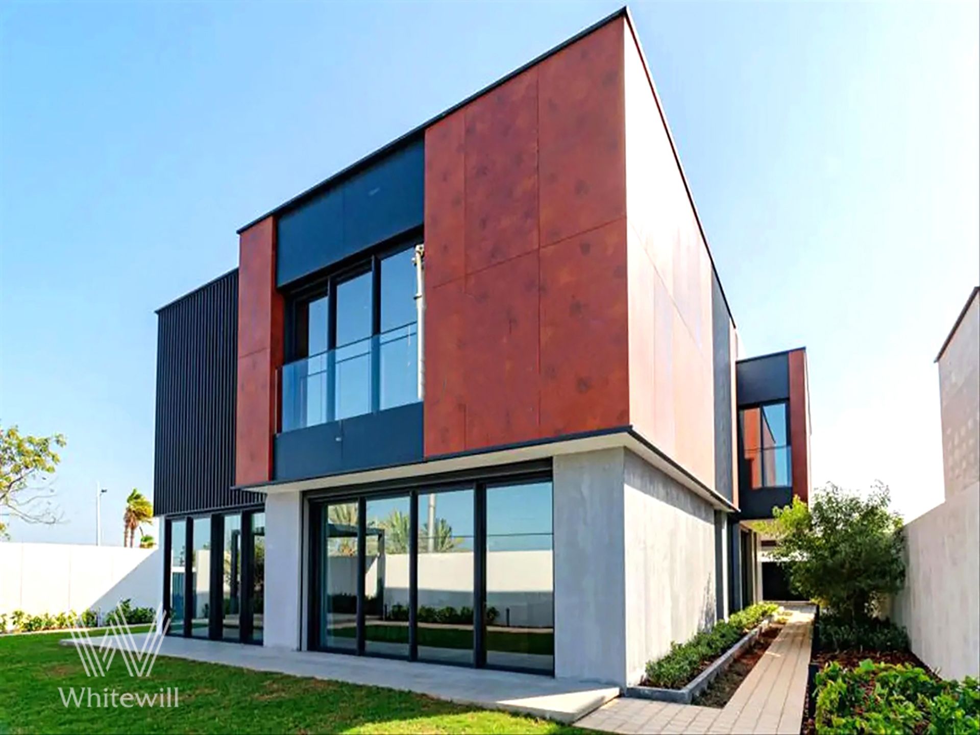 Palatial 4BR+Maids| Al Ghaf Wilds| Iconic Location