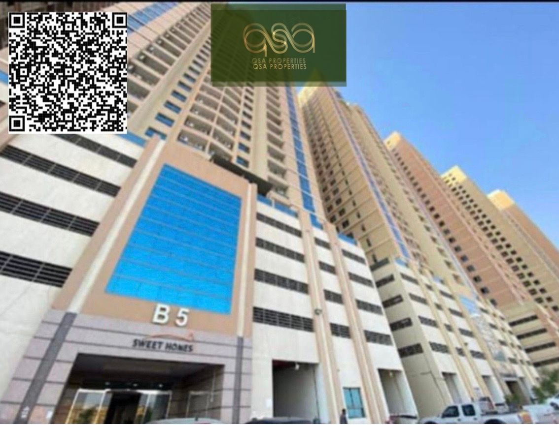 3 BEDROOM FULLY FURNISHED AVAILABLE FOR SALE PARADISE LAKE TOWER B5 WITH PARKING