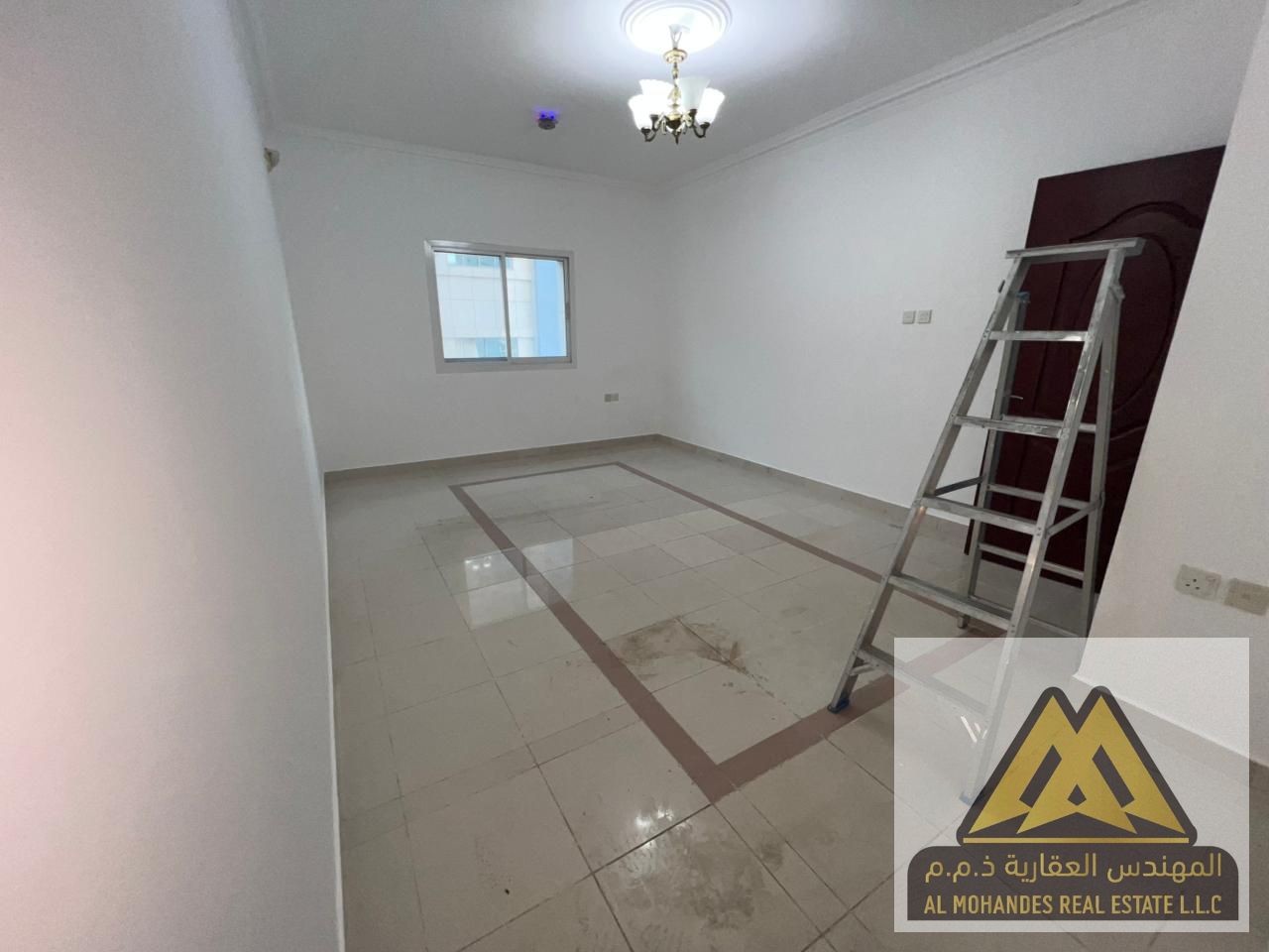 High-end finishing | Central air conditioning | Very clean building | Prime location