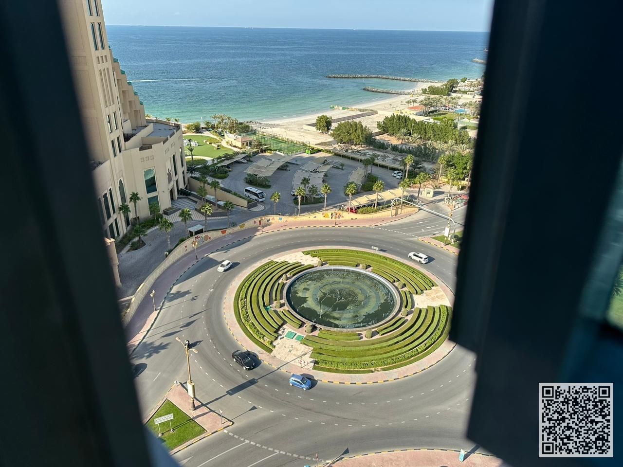 Furnished one-bedroom apartment with sea view, brand new furniture, for monthly rent in Ajman - Corniche - Al Ittihad Tower
