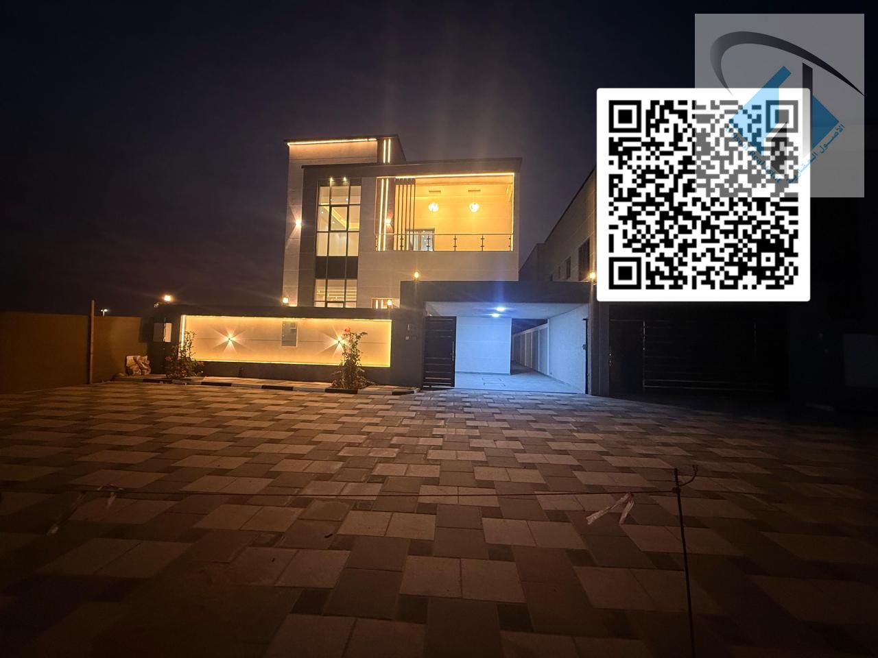 Luxury villa with all fees included: registration, ownership, electricity, water, and air conditioning.