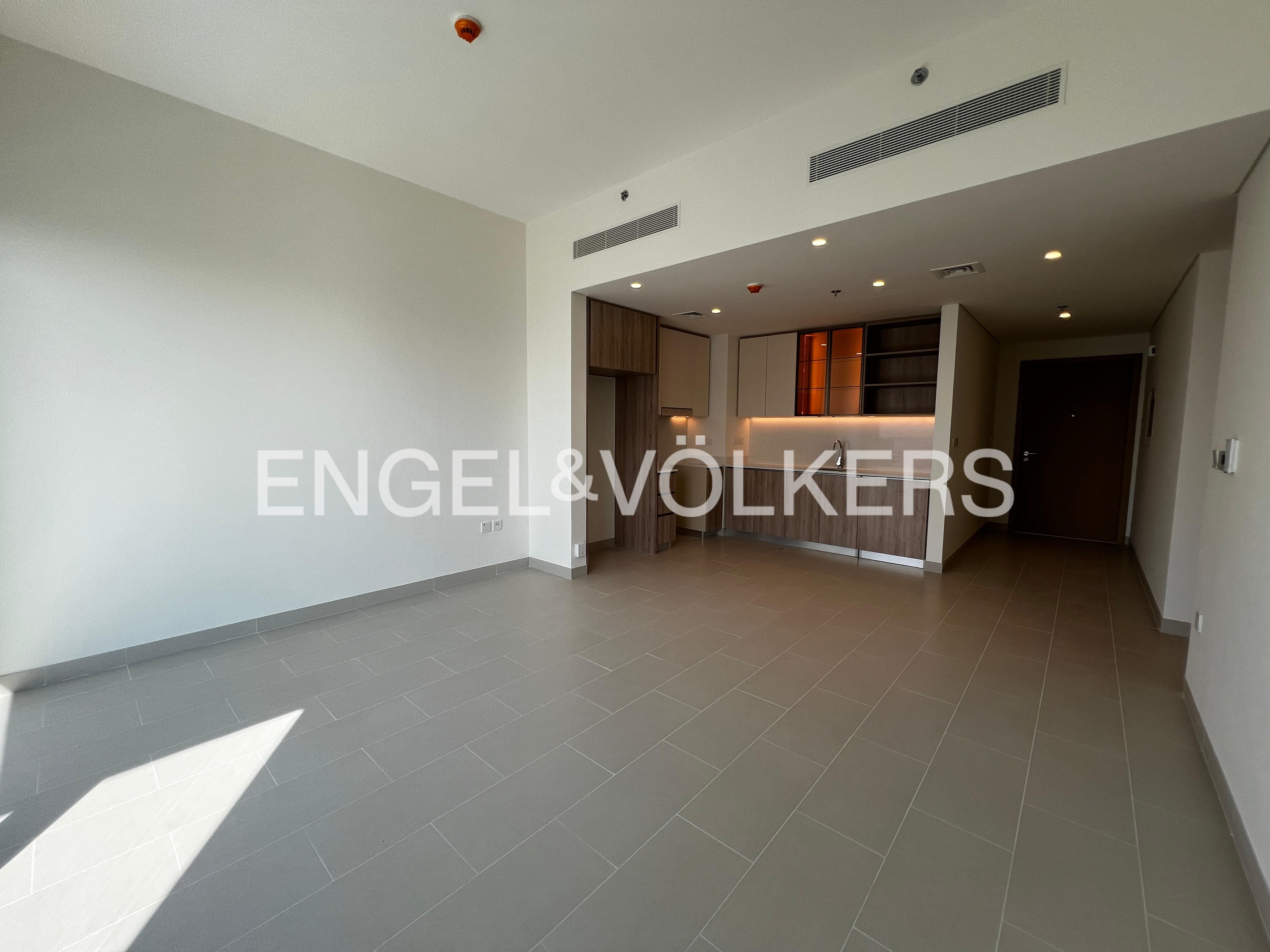 Park View | Spacious | Chiller Free
