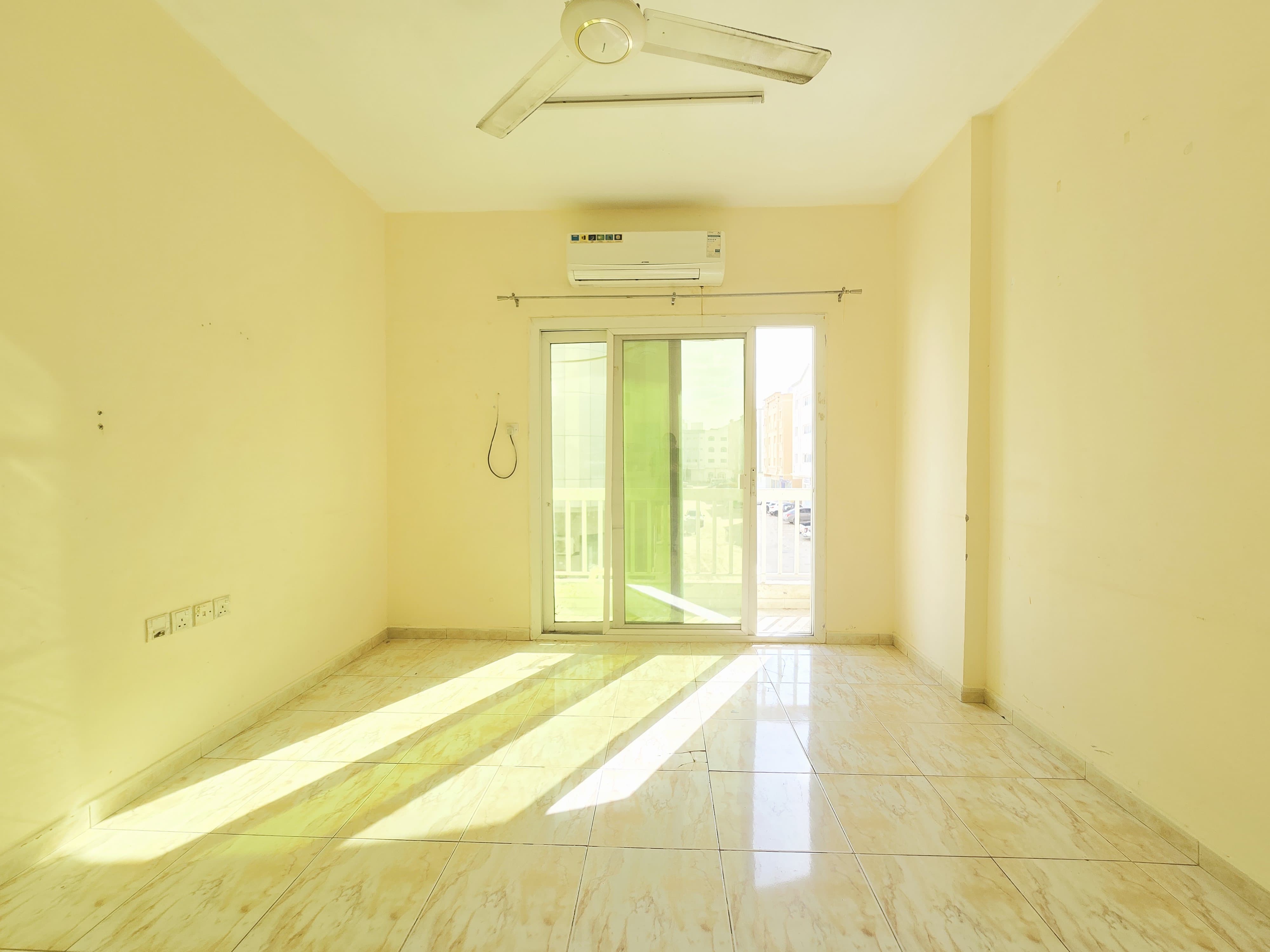 LUXURY 1BEDROOM APARTMENT AVAILABLE WITH BALCONY IN MUWAILEH SHARJAH