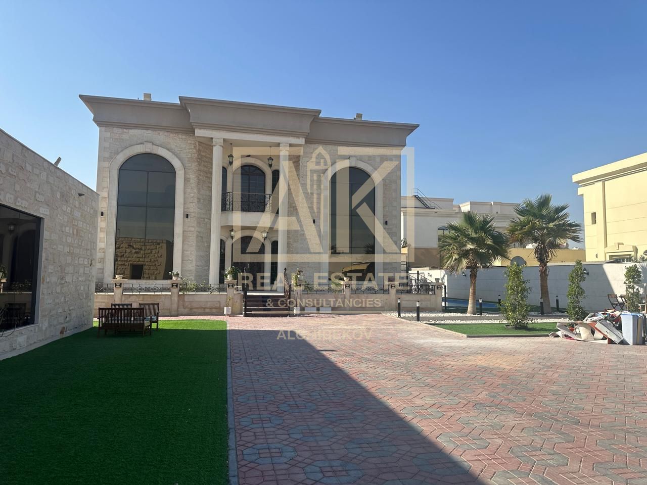 Unfurnished | Maids Room | 6Bedroom | Villa
