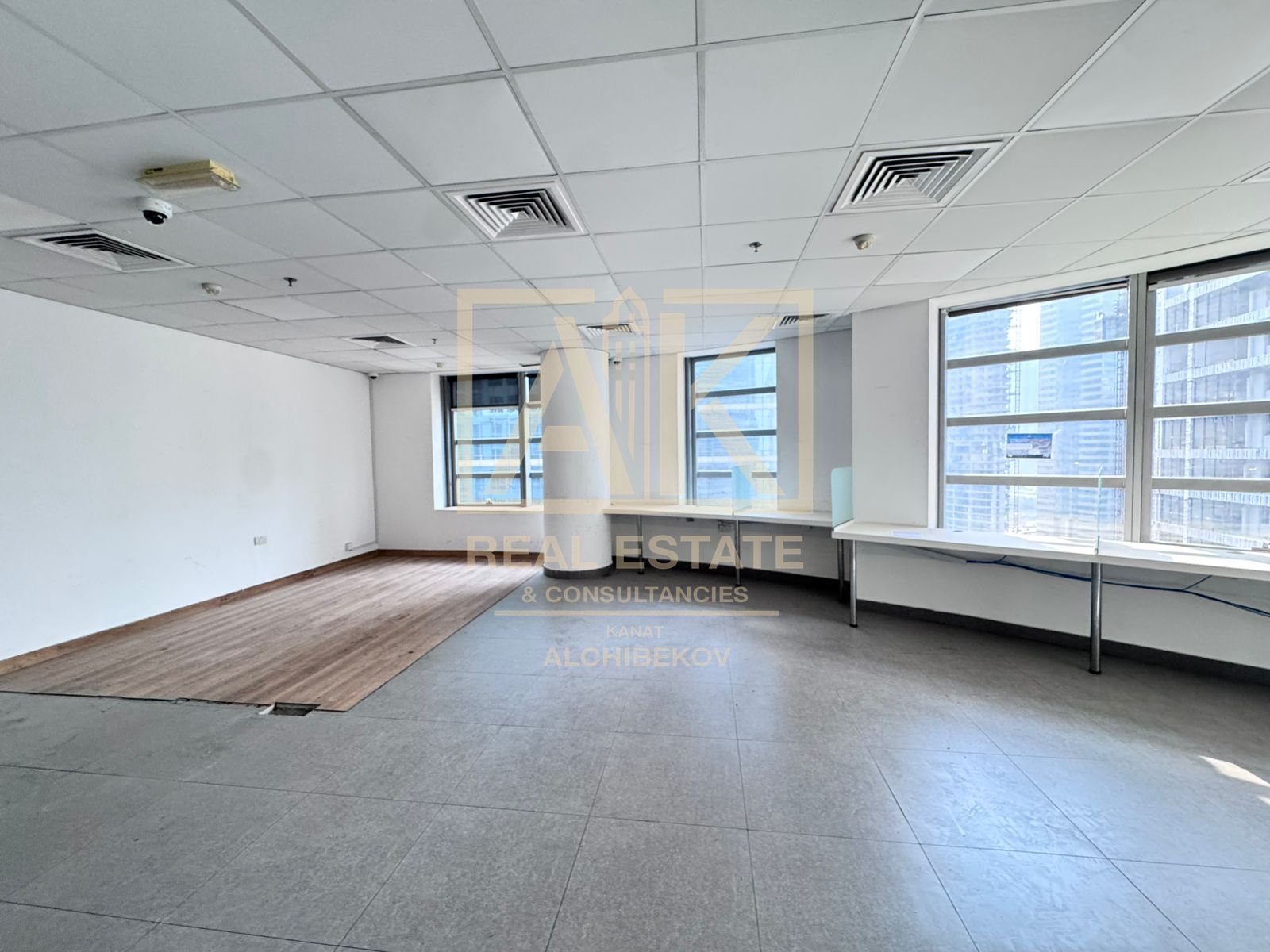 Corner Unit | Prime Location | Unfurnished