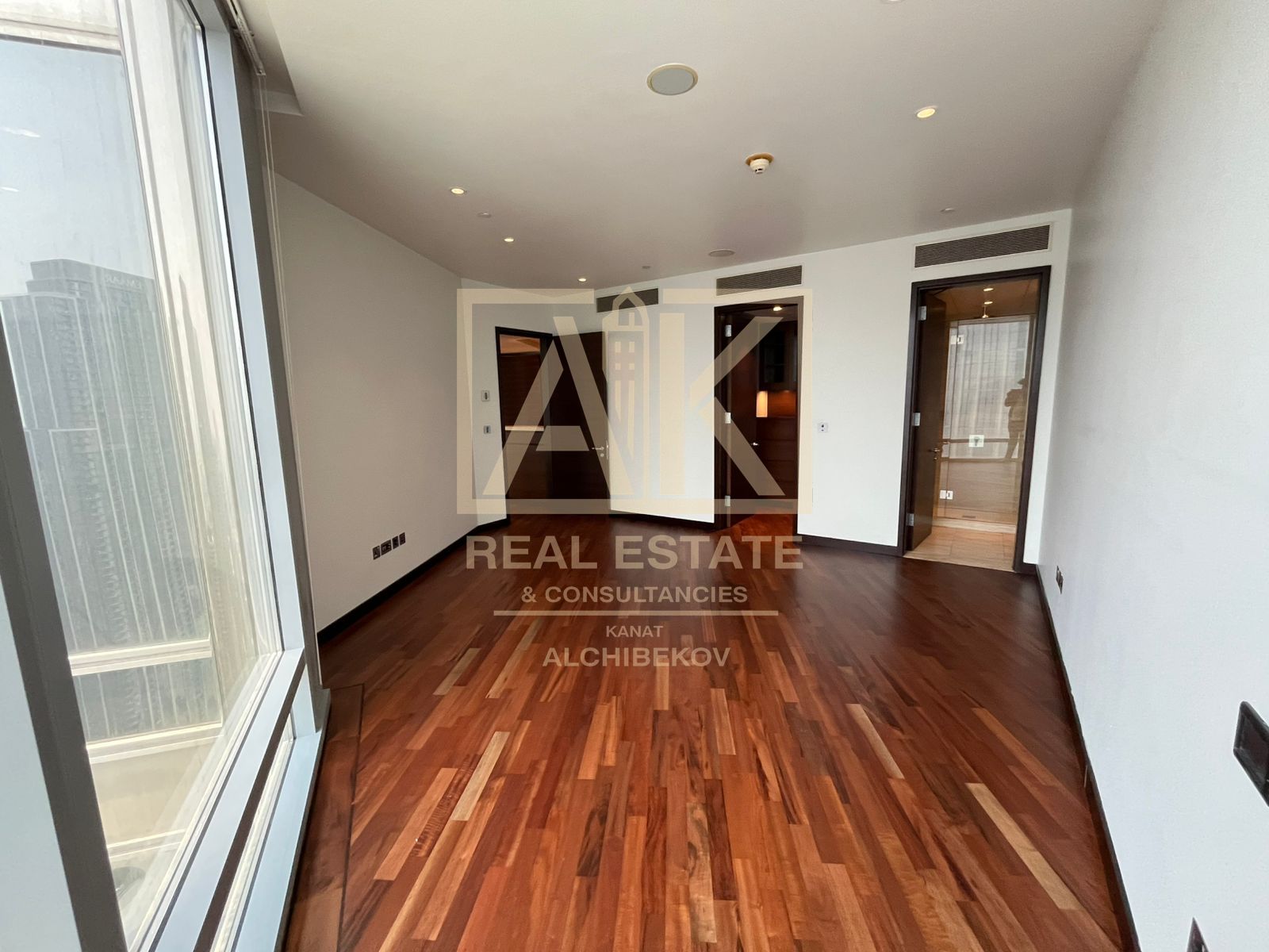 Unfurnished | Stunning Downtown View | Prime Location