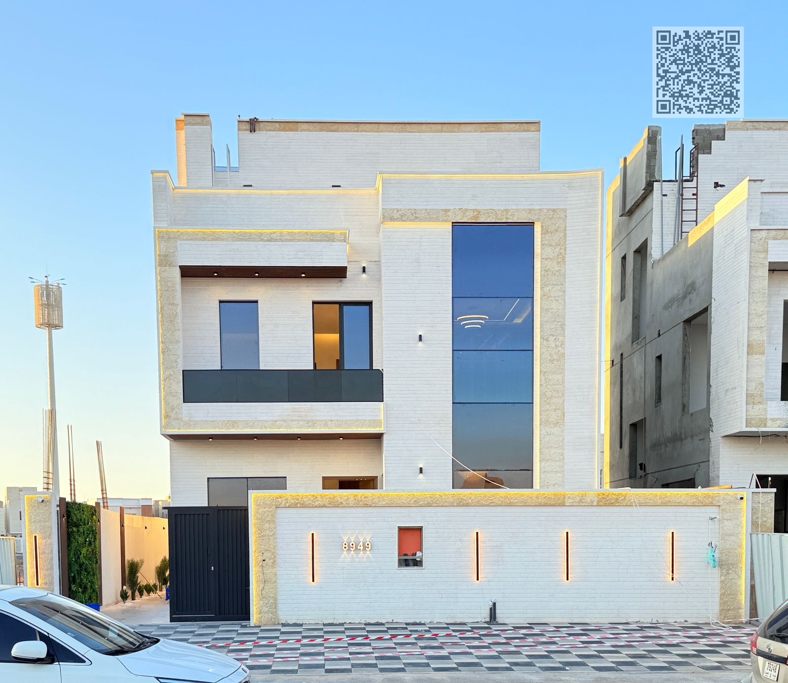 Villa for sale Very premium location Land and first roof Super Deluxe finishes at a special price including registration and ownership fees 2 minutes from Sheikh Mohammed Bin Zayed Road,
