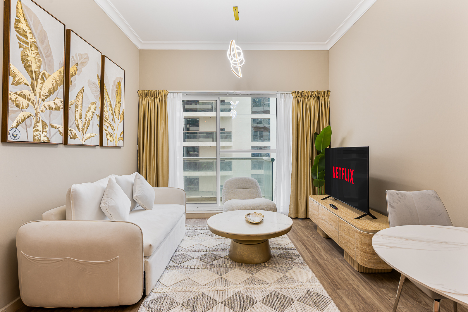 Stylish 1 Bed Close to Canal Walk & Burj Khalifa | Furnished | Flexible term