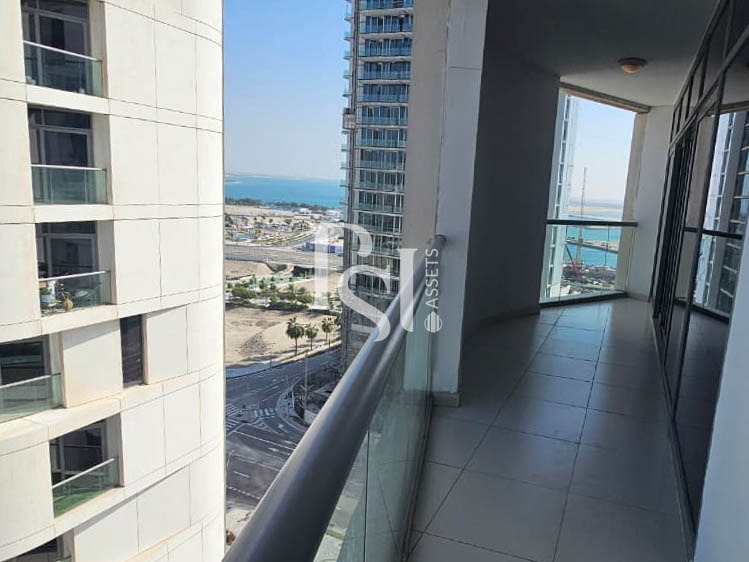 Balcony | Spacious Apartment | Vacant