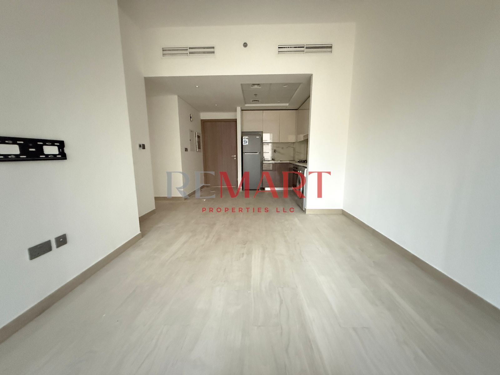 Spacious 2 Bedroom Apartment for Rent | Ready to Move In