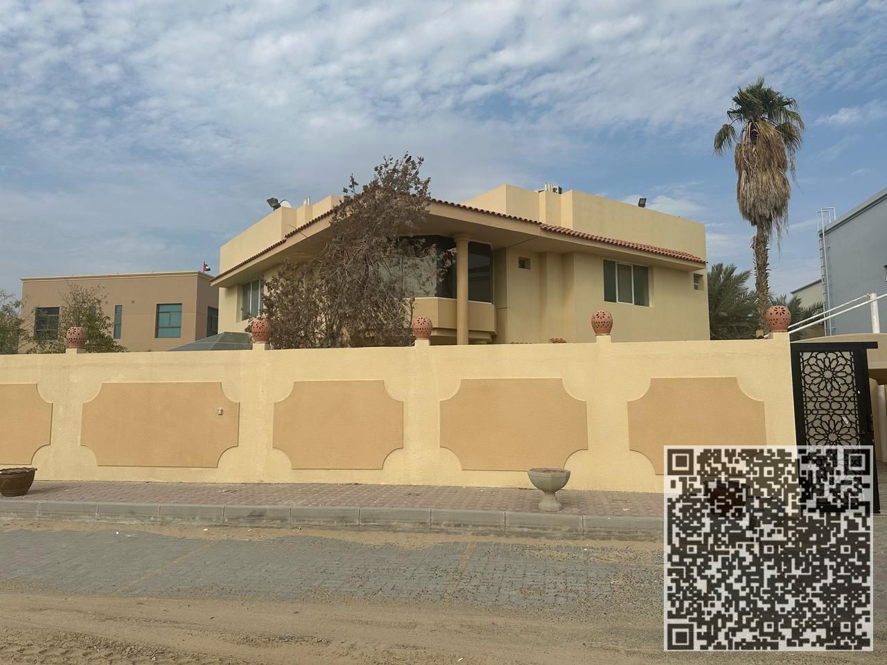 A spacious independent villa For rent in sharjah Ramaqiya