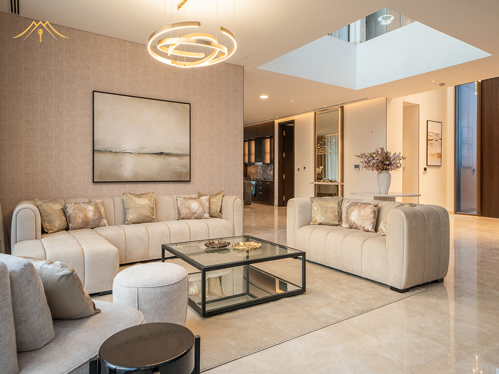 Premium 6BR Villa in Palm Hills with Panoramic Rooftop Views