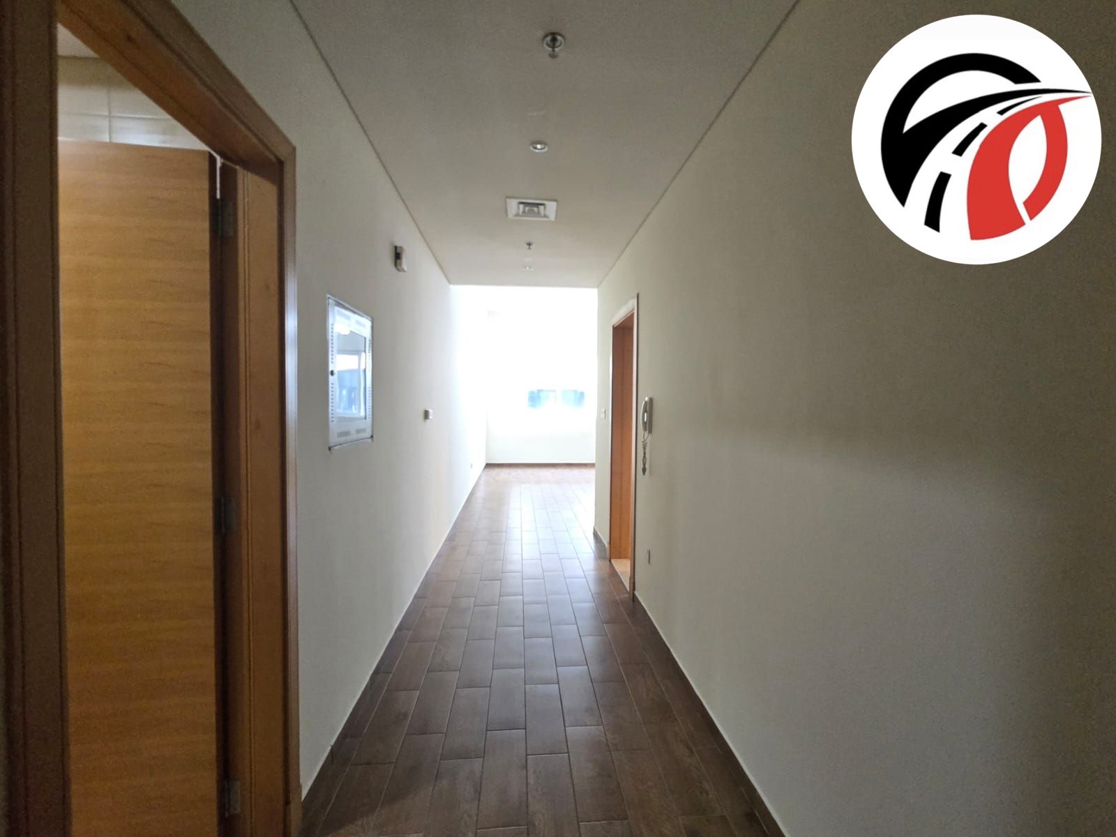 Chiller Free_Wooden Finishing Pets Friendly 2BHk Apt -Full amenities