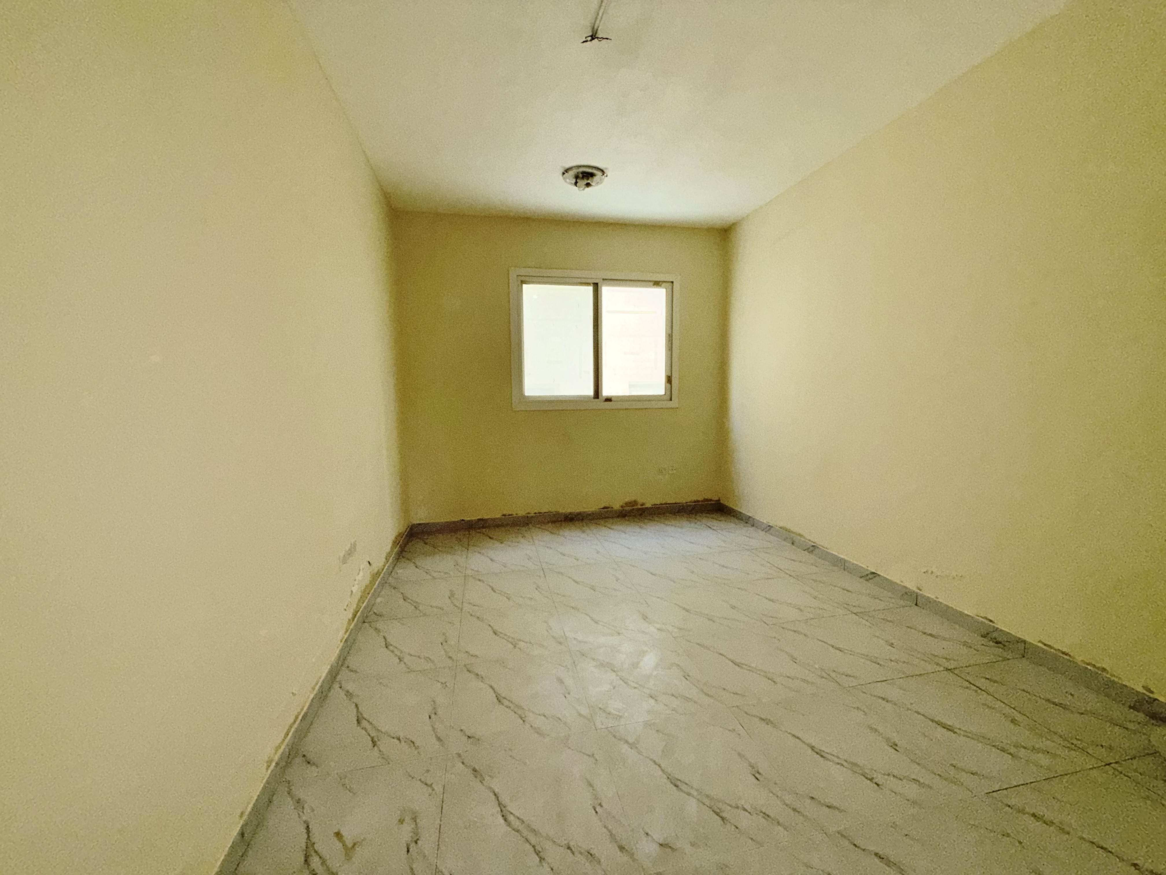 Lavish staff, one BHK apartment two washroom close to old Maula Park