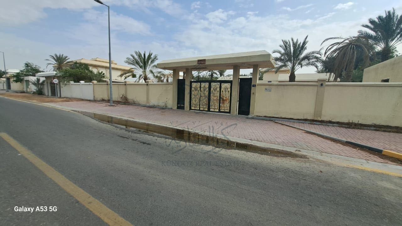Two Villas for Sale under One Ownership – Sharjah | Al Qouz