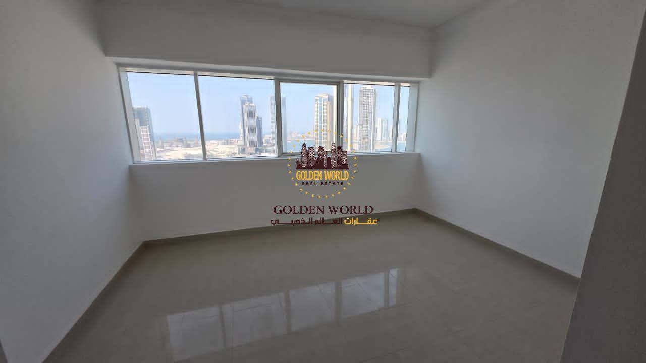 3-Bedroom Apartment with Balcony and Sea View for Rent in Sharjah Al Taawun