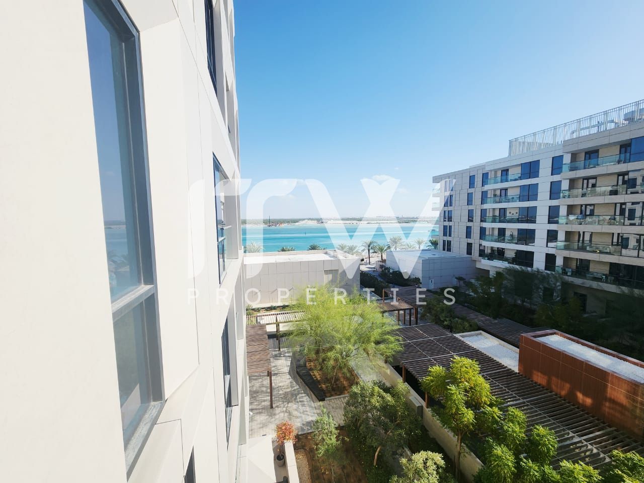 Private beach access | Ultra-Spacious 2BR Apartment | Highly Desirable Community