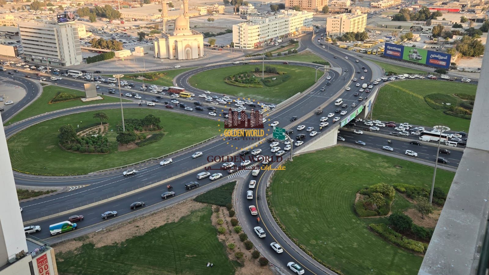 Panoramic 3BR apartment in Al Taawun with open view and balcony, maid’s room, storage, built-in wardrobes, 4 bathrooms, parking, near Dubai exit. Rent