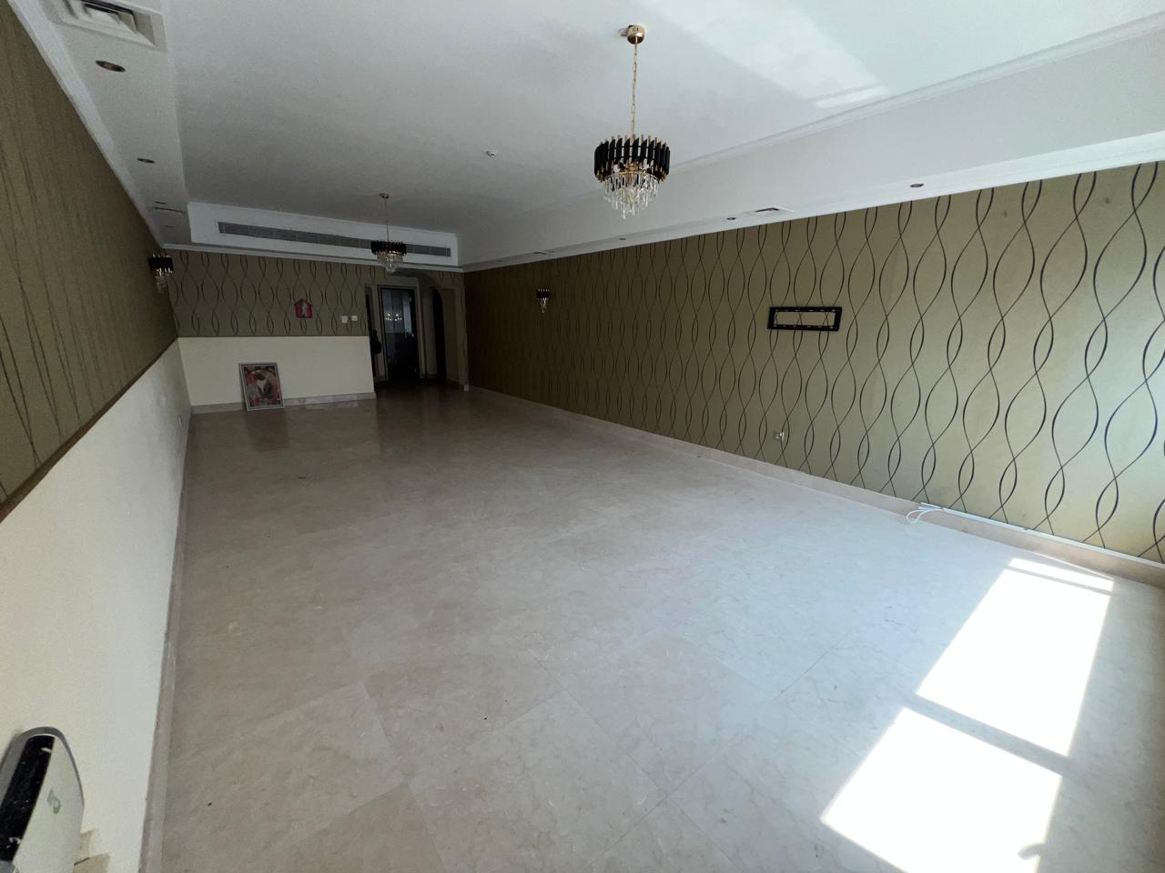 3BR apartment in Al Taawun with free AC, master bedroom, maid’s room, open view, gym, pool, equipped kitchen, near Dubai exit. Rent AED 72,000.