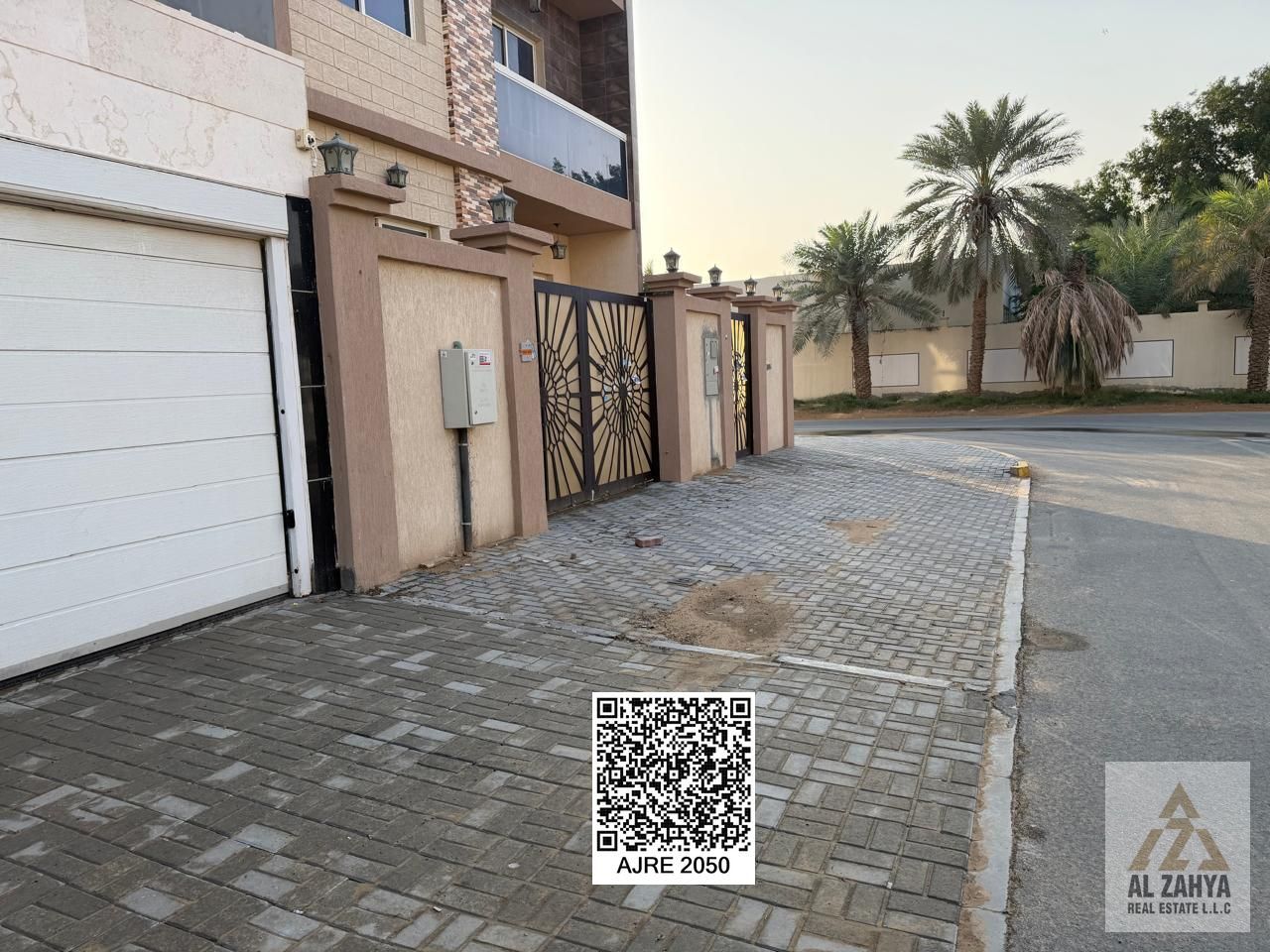 READY TO MOVE|| 5 BEDROOM || WITH ELECTRICITY || NEAR EMIRATES ROAD || PRIME LOCATION || HELIO 2