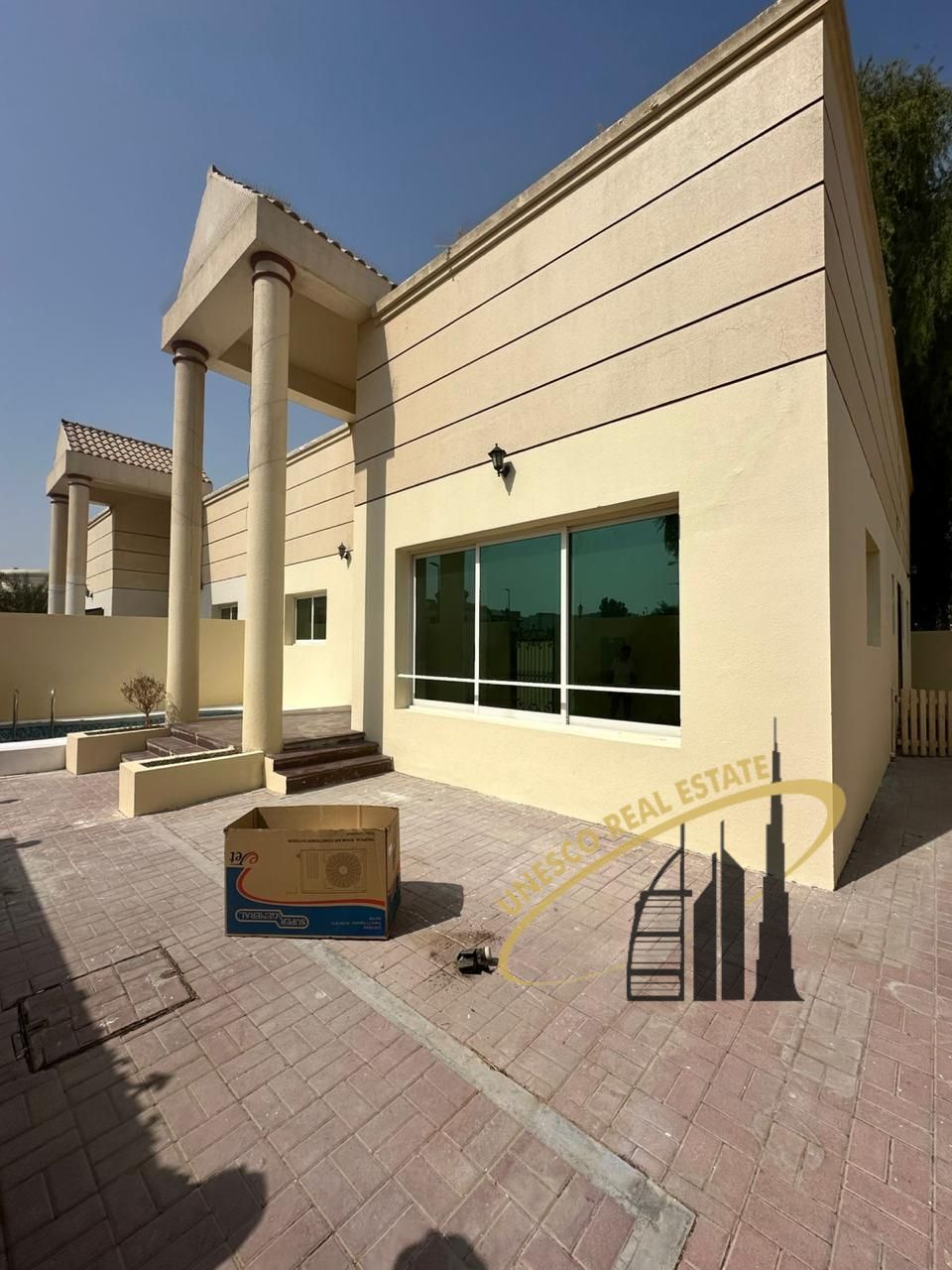 3 bed villa single-story for rent in Mirdif / Maid / Private swimming pool
