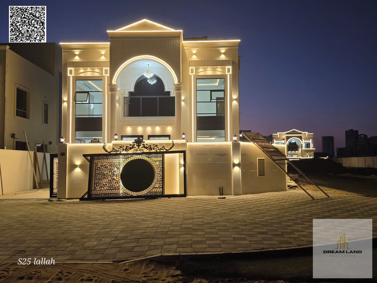 A luxurious classic villa in Al-Haliyo 2 with a rooftop terrace and stunning views – featuring 5 master bedrooms with an elegant design that combines