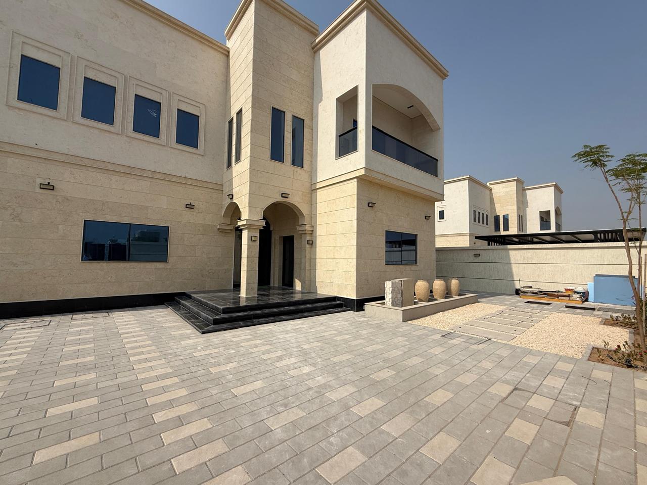 villa for sale