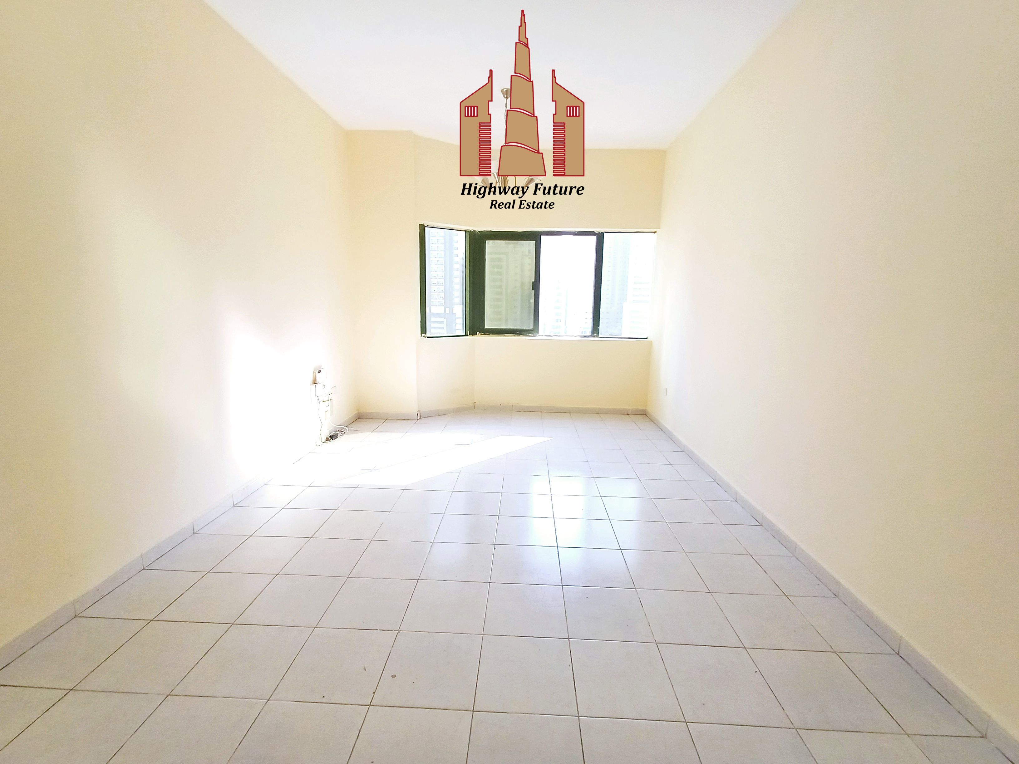 No Commission Splanded 2-BHK Aprt with Balcony Fully family Building