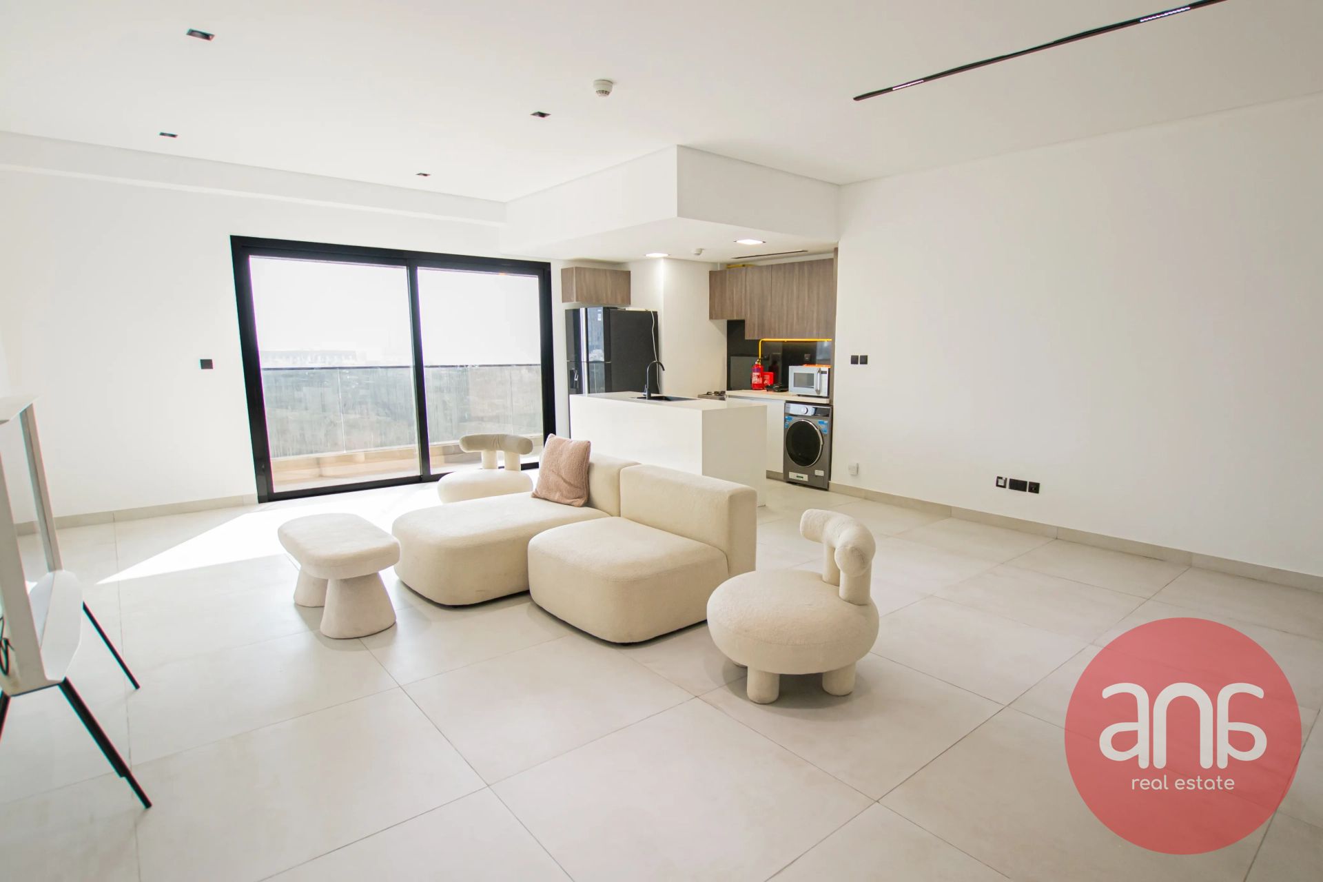 Exquisite 2 BR | Semi-Furnished | Huge Layout