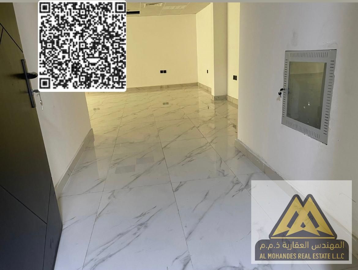 Commercial office for rent in Al Mowaihat Excellent location in a new building, directly on the main road, in a lively area