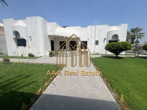 SINGLE STORY | PRIME LOCATION | CORNER VILLA
