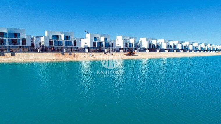 Villa 4 BR | Sharjah Waterfront | Luxury Finish | 3 Years Post Hand Over | Huge Size | First Owner