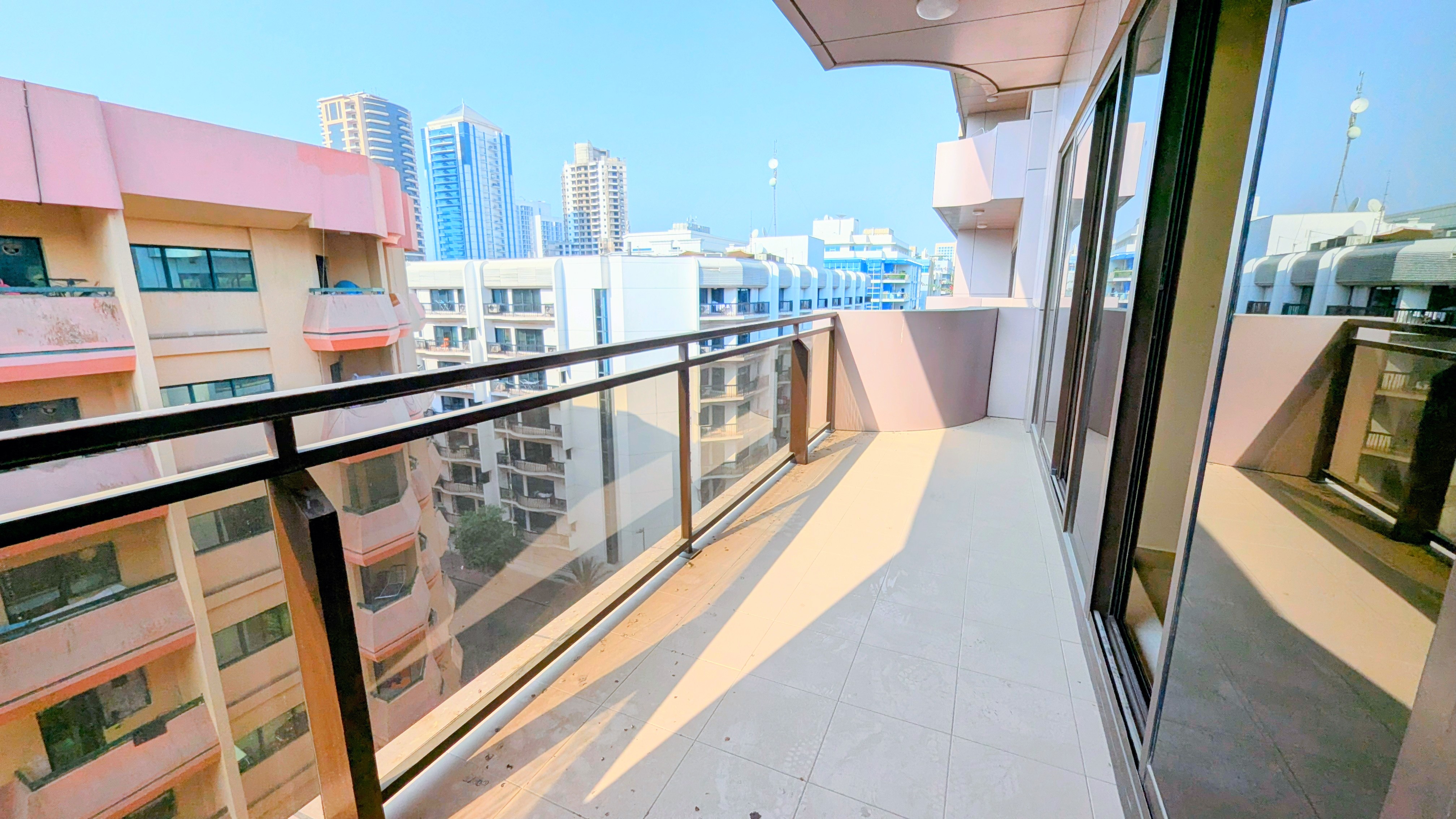 4 BHK + MAIDS 0% COMMISSION BIG BALCONY ALL AMENITIES