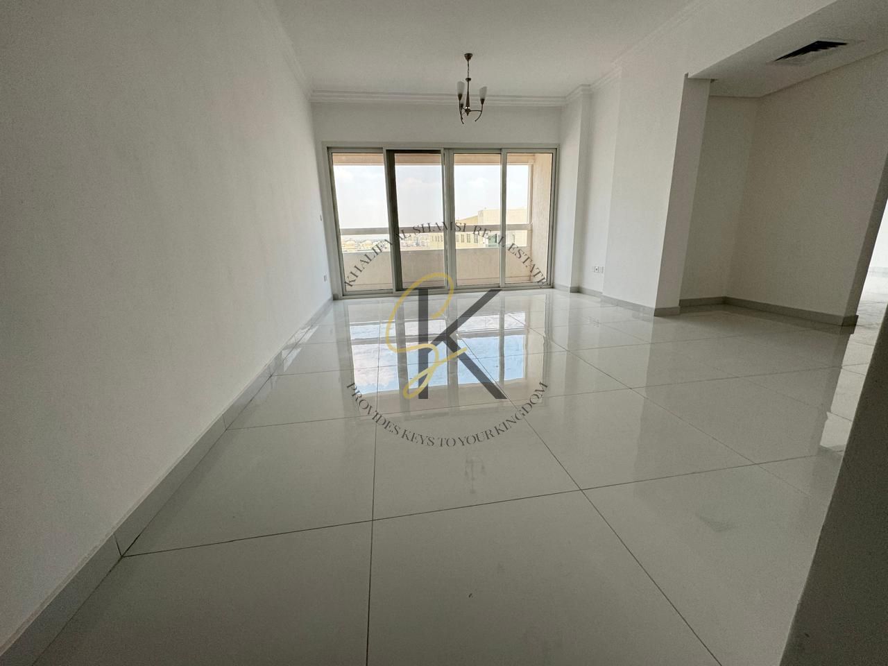 OFFER OF THE DAY/ 2 BHK FOR FAMILY AT AMAZING PRICE IN PRIME LOCATION IN MUWEILLAH