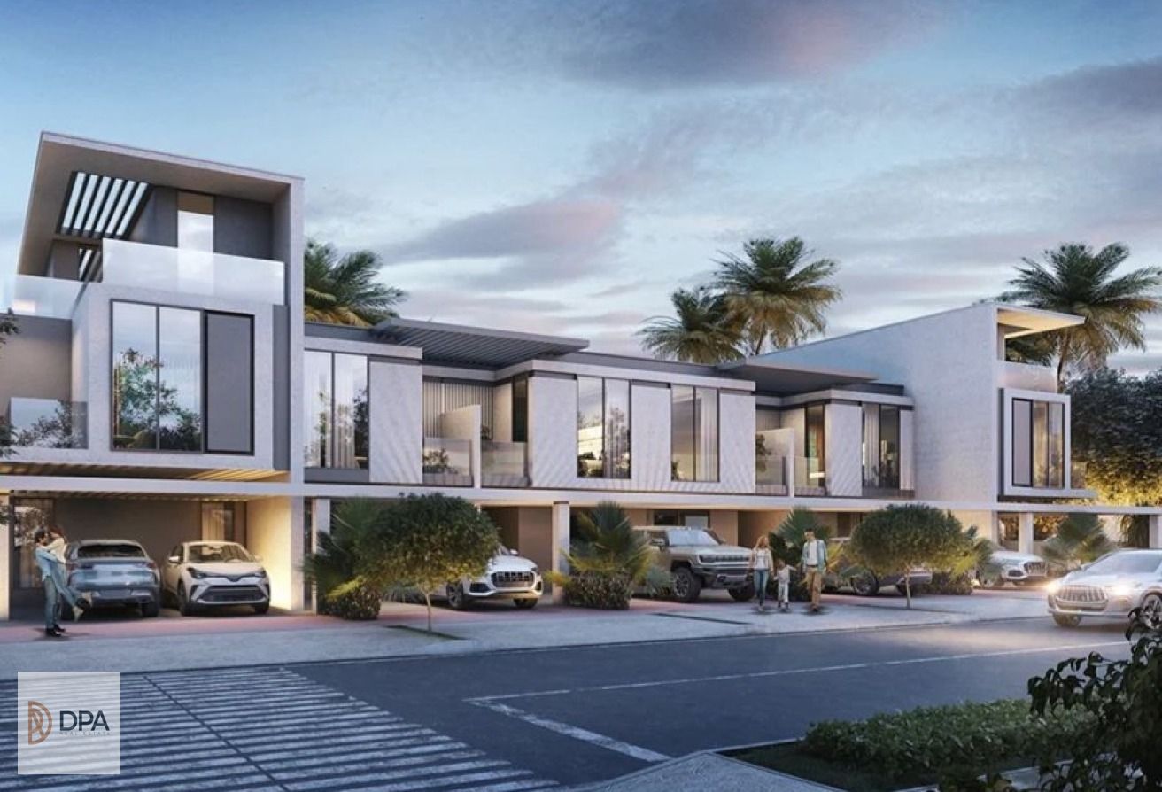 Modern Townhouse | Close to Park | Resale