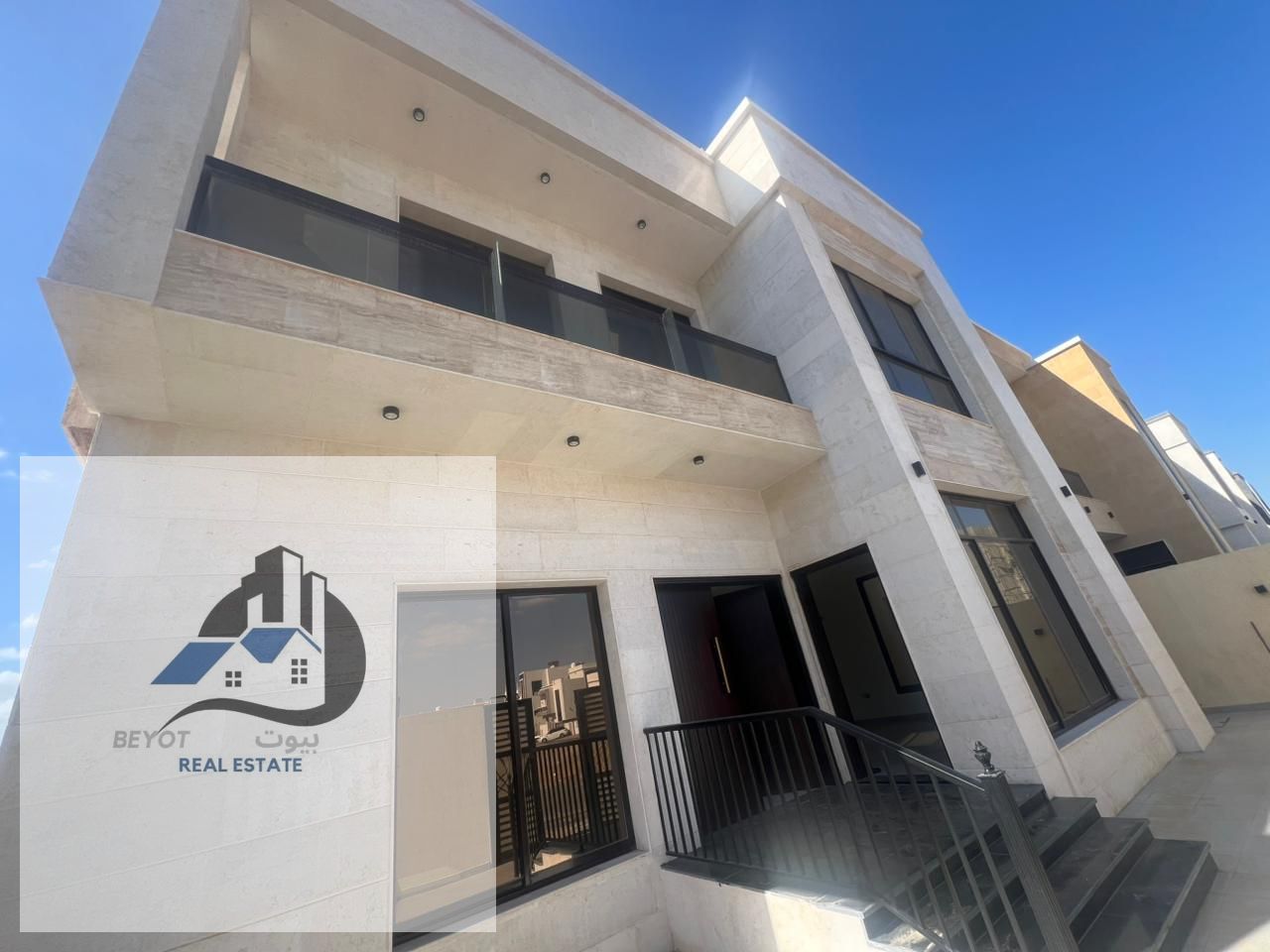 Villa for Sale in Ajman – Al Yasmeen Area A modern residential villa located in Al Yasmeen, one of the most prestigious areas in Ajman. The villa is