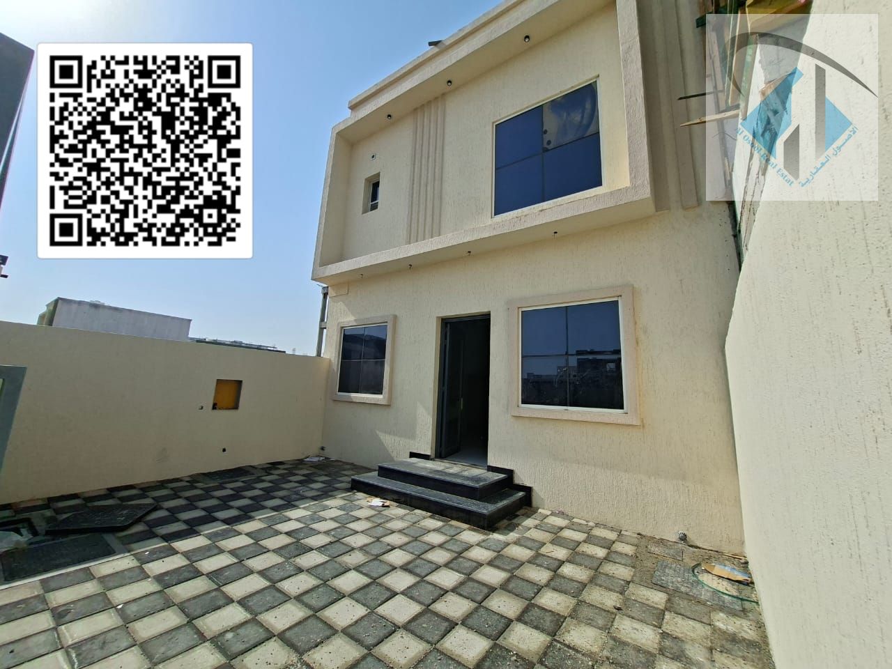 For sale, a townhouse villa with super deluxe finishing and wonderful decorations, with the possibility of bank financing for 25 years