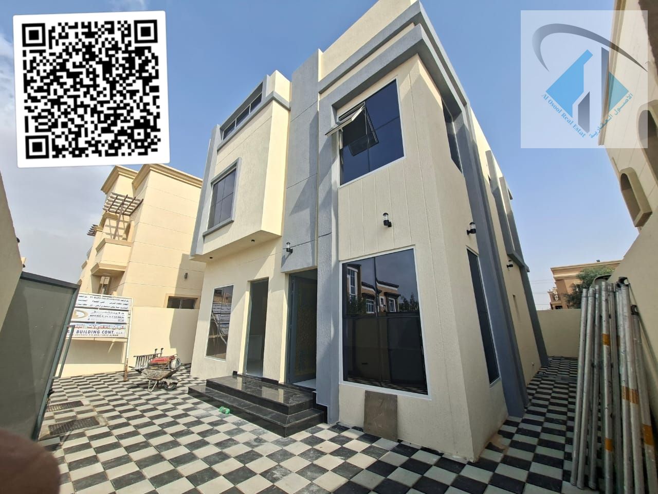 For sale, a townhouse villa with super deluxe finishing and wonderful decorations, with the possibility of bank financing for 25 years