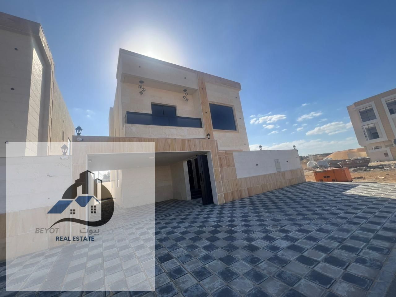 Two Villas for Sale in Al-Hailo 2 – Gardens Project Specifications: 5 spacious master bedrooms Majlis (guest room) and living room Ind