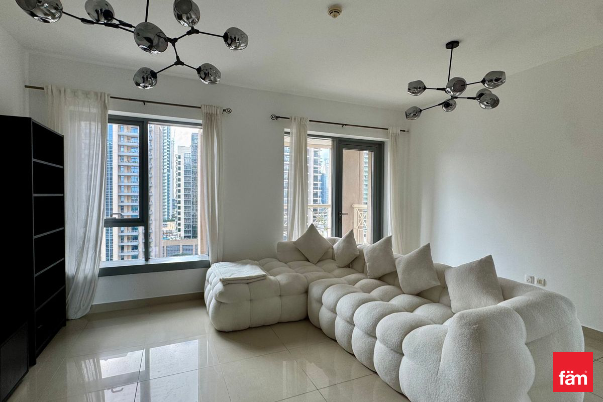 Stunning Boulevard View | Corner Unit | Vacant