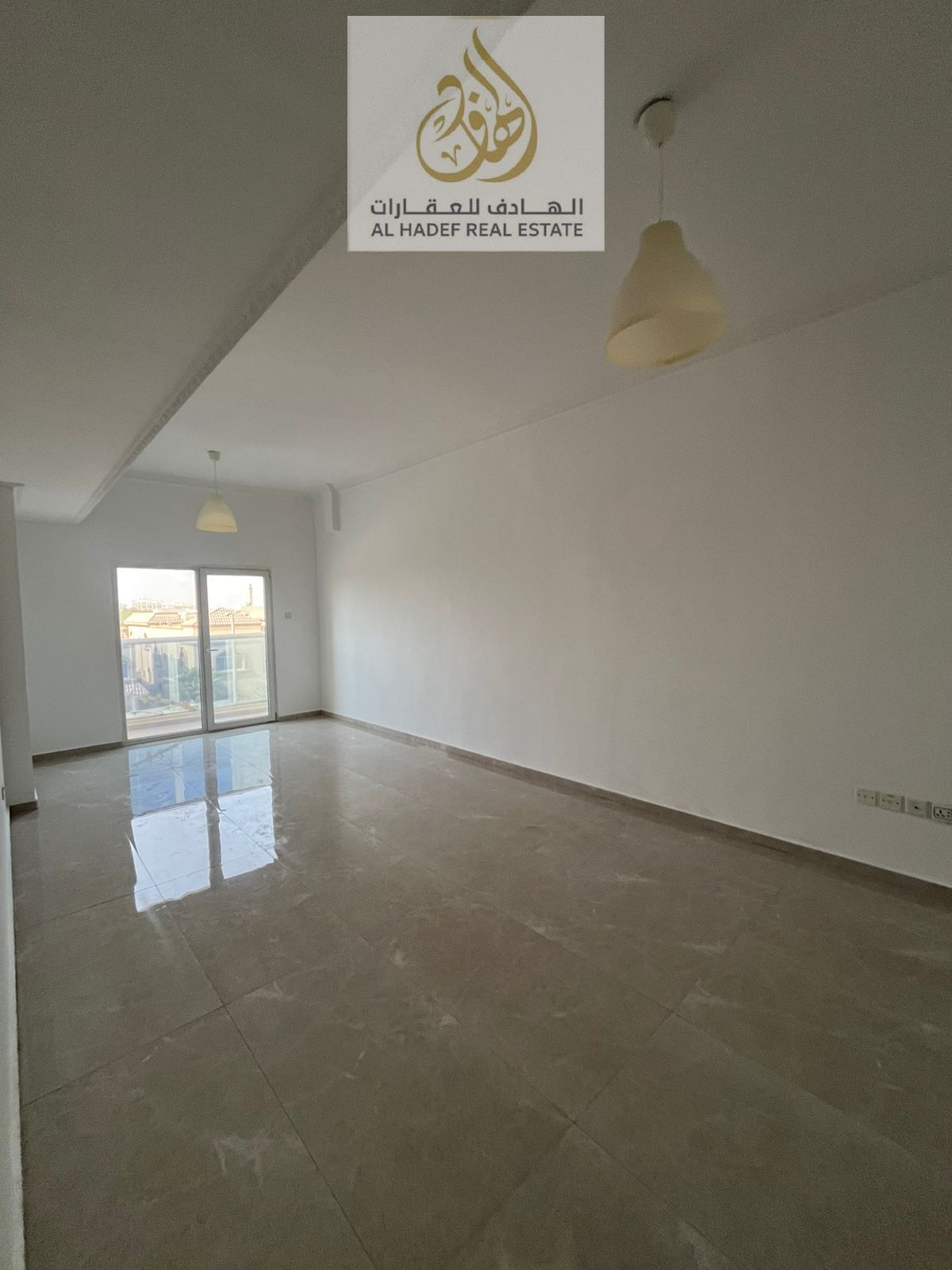 One bedroom and living room with two bathrooms, second occupancy, very spacious with a separate living room and open view. Free parking is available i