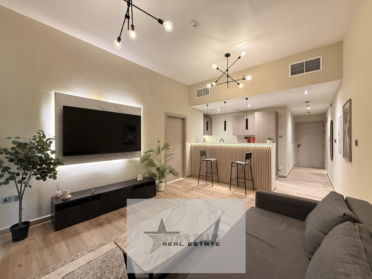 NEAR TO EXIT VER SPACIOUS AND LUXURIOUS FURNISHED 1 BEDROOM APARTMENT WITH GYMNASIOUM AND COVERD PARKING IN AL WARQA 1