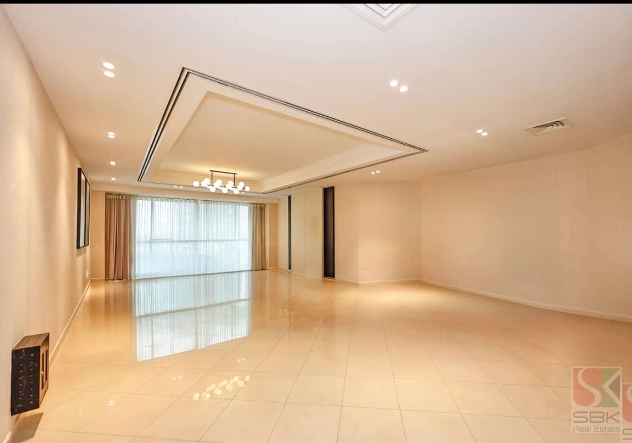 SPACIOUS COMMERCIAL OFFICE AVAILABLE NEAR CLOCK TOWER