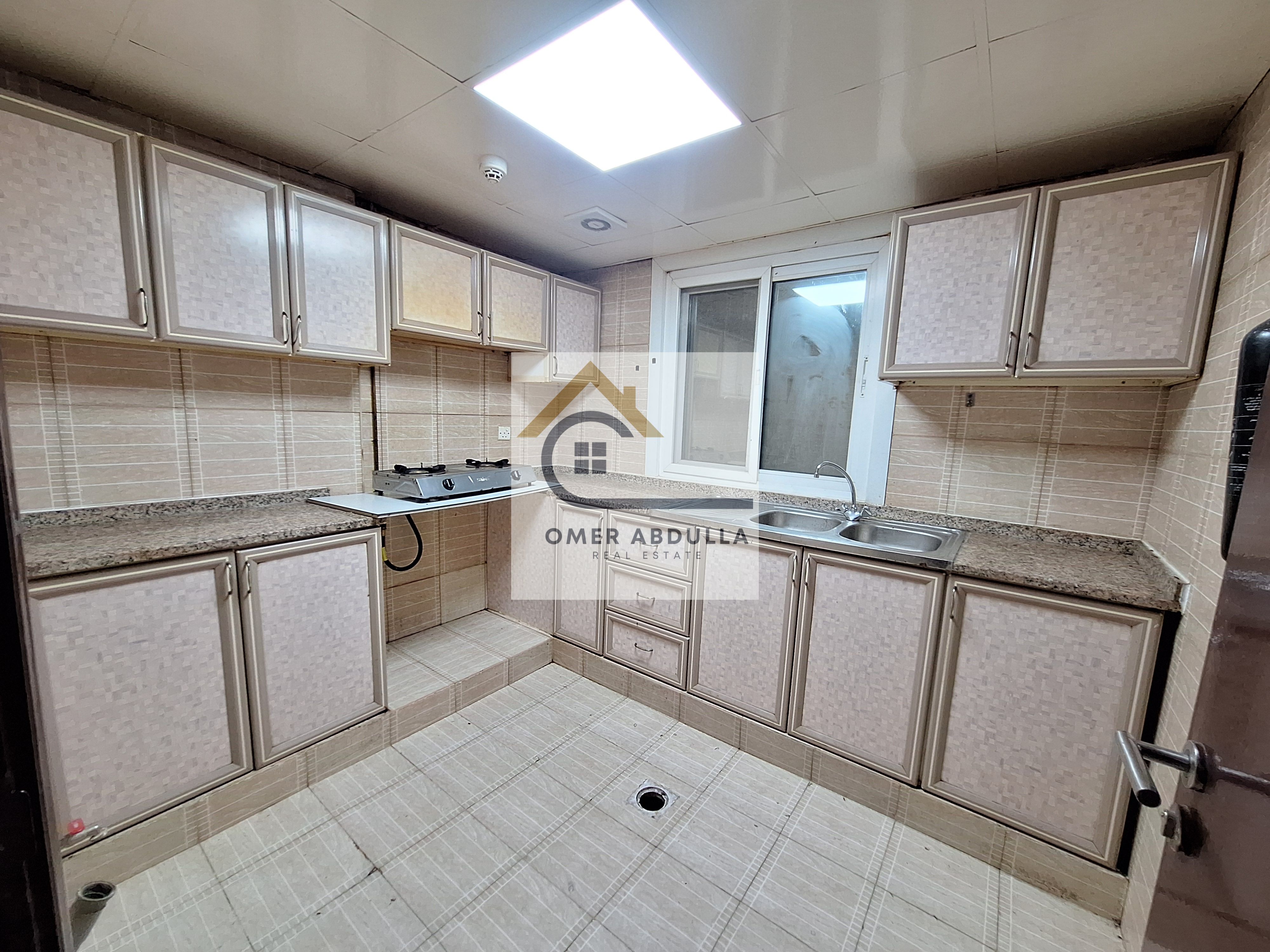 Spacious and lavish 2bhk apartment with 2 full bathrooms in Muweilah school area
