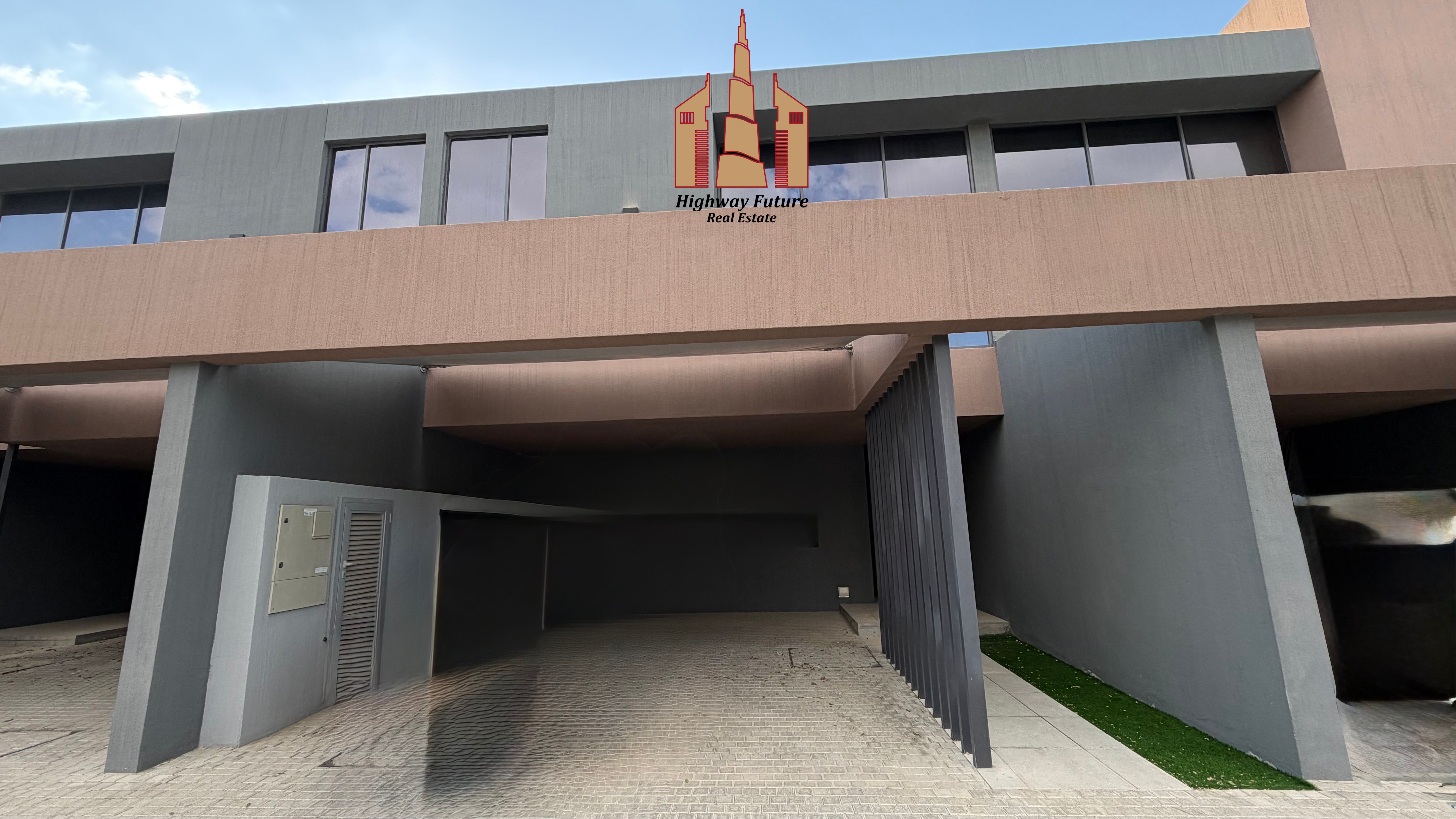 Luxurious 4BR Villa Fully Furnished For Rent