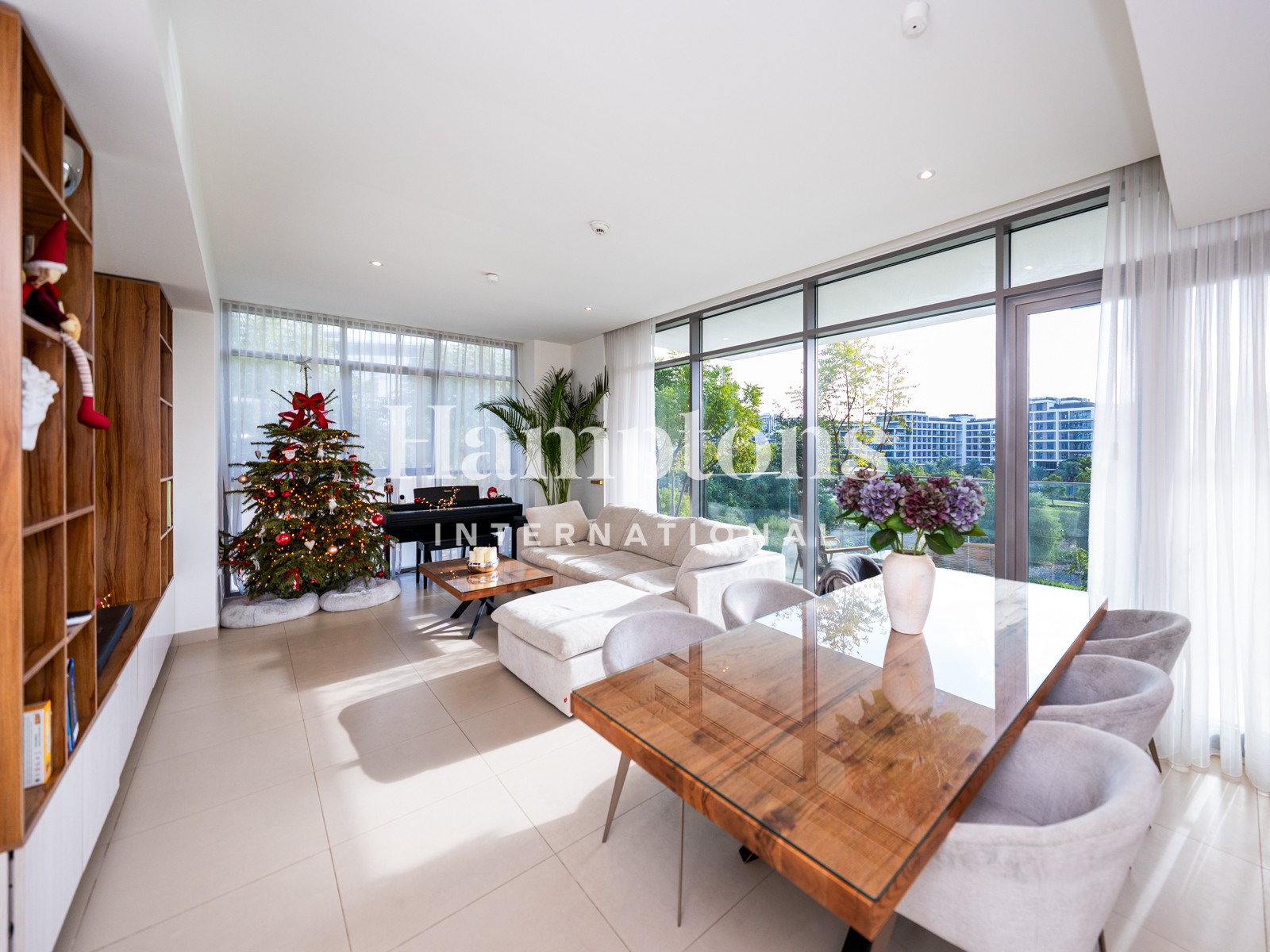 Park - Pool | Spacious | Unique Opportunity