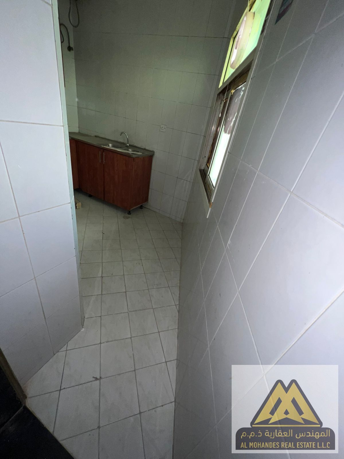 Prime location | Good space | Excellent location | sharing only