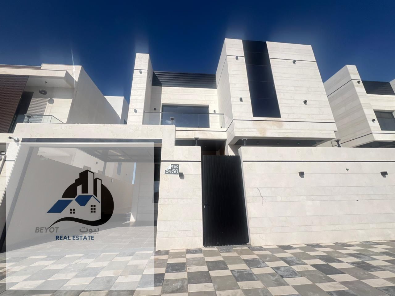 For Sale – Al-Halyo 2 – Gardens Plan Property Type: Corner Villa Location: Street & Lane Villa Details: 4 spacious bedrooms Luxurious reception
