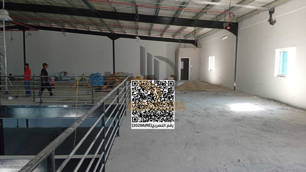 We are pleased to present this large and premium warehouse located in the heart of Al Jurf Industrial 2,